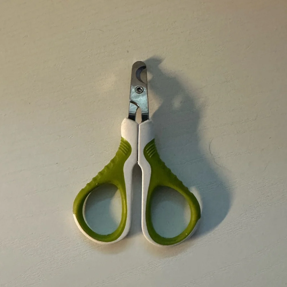 dog and cat nail clippers